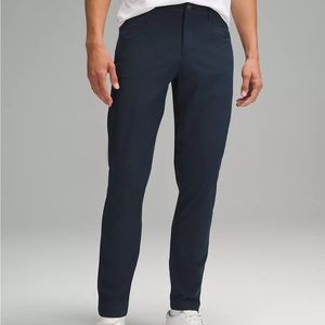 Lululemon ABC Slim-Fit 5 Pocket Pant 30"
Warpstreme - true navy size 31